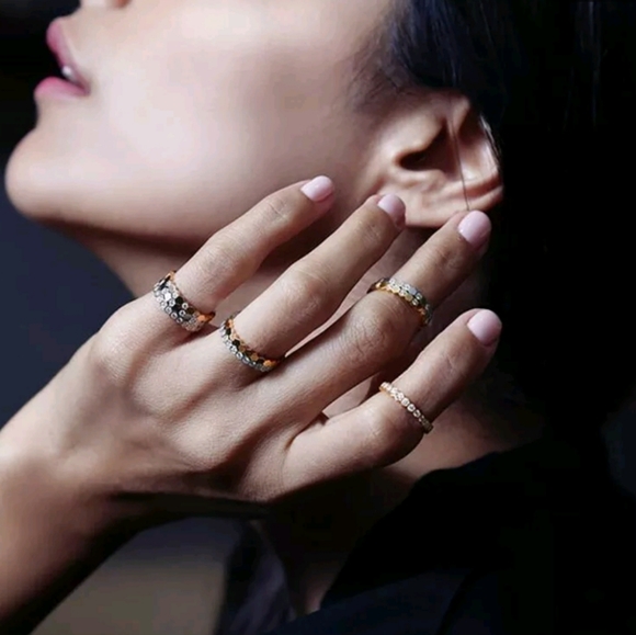 New Fashion Honeycomb Hexagon Shaped Inlaid Stone Rose Gold Ring/Band - Picture 7 of 8